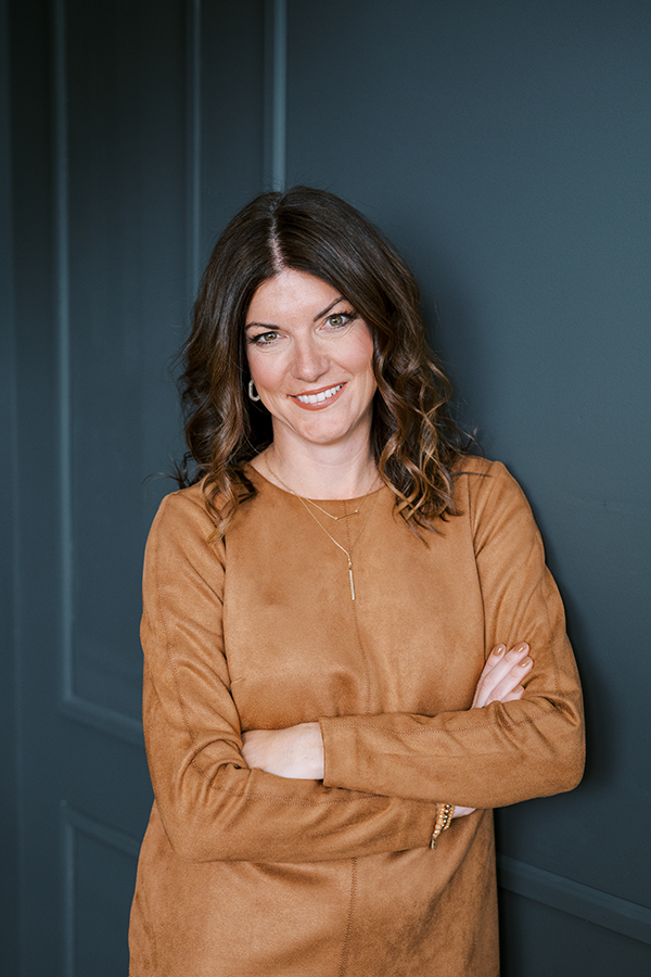 A portrait of Jennifer Myers.
